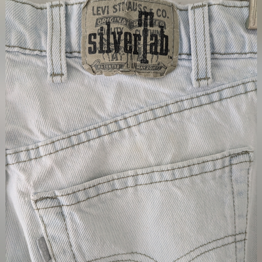 Vintage 90's Levi’s Silver Tab Baggy Fit Jeans - MADE IN USA Size 32 - Fits 30 - Picture 4 of 15